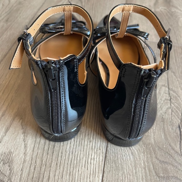 Dolce Vita Flats with Bows - Picture 2 of 7